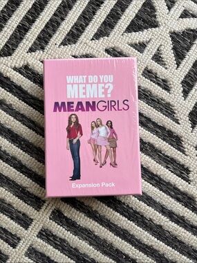 What Do You Meme? Mean Girls Expansion Pack - Pink Box
